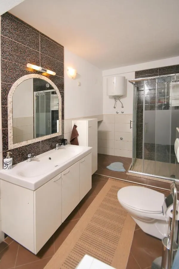 Libetrogir Apartment
